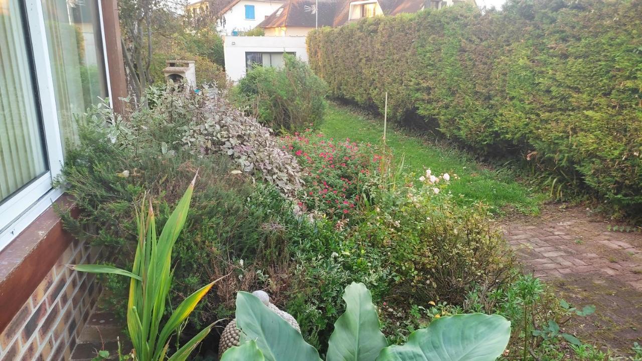 Chez Chon Et Jean-Marie Lejlighed Hermanville-sur-Mer Eksteriør billede